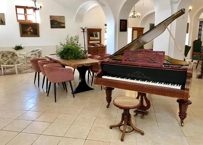 The Of History - Anno 1830 4* Tihany